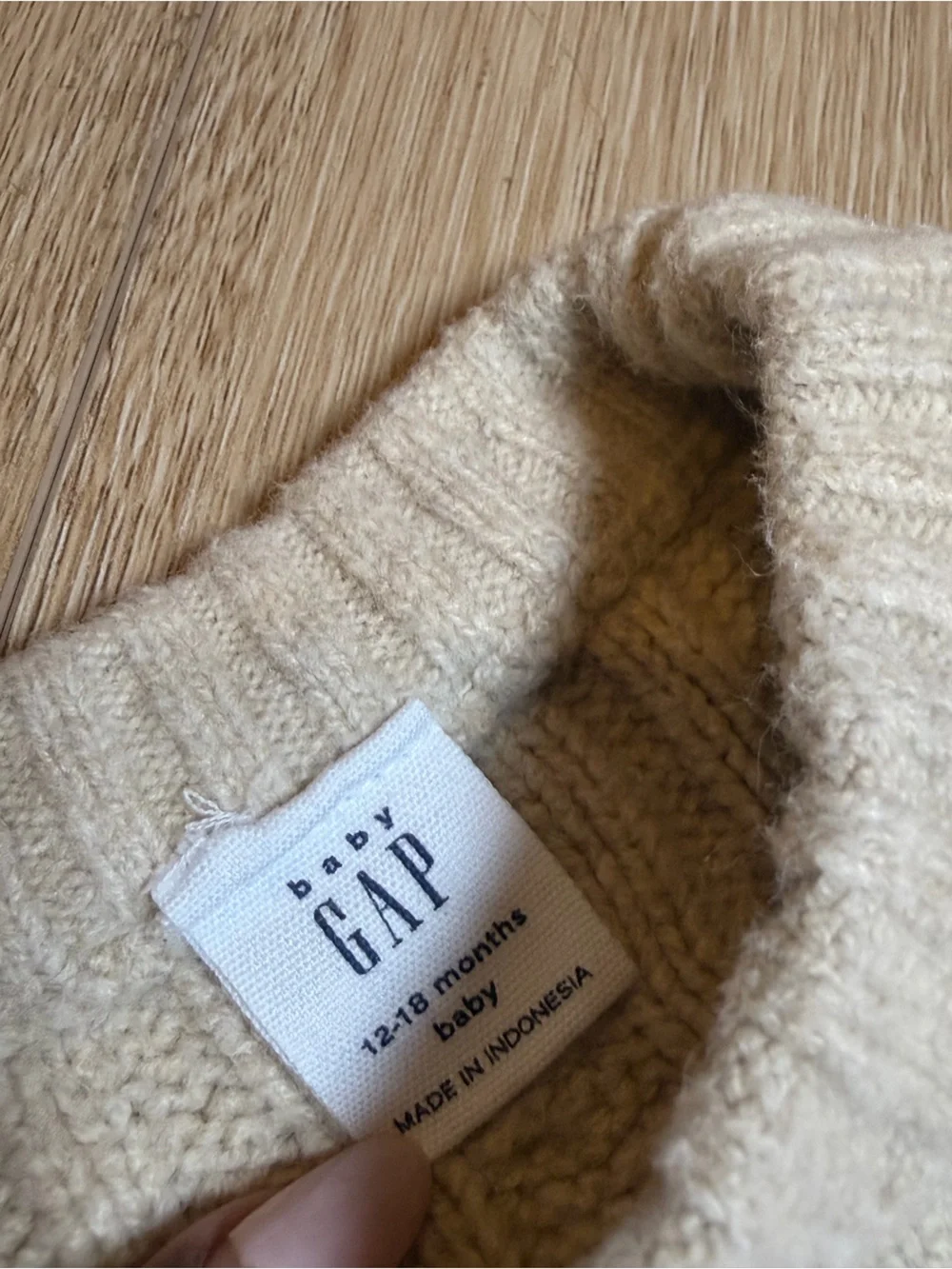 Baby Gap Cable Knit Sweater Beige 12-18M Bear Embroidery